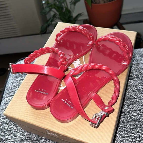 Authentic Givenchy Jellies - Picture 12 of 12